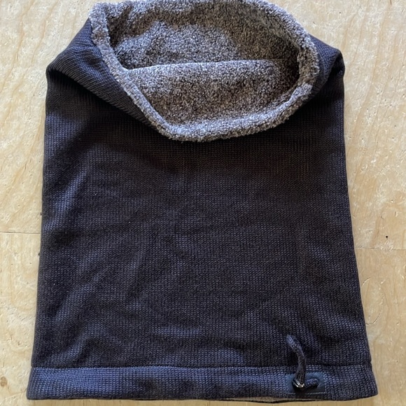 Cozy Ukrainian Cowl - Picture 4 of 5